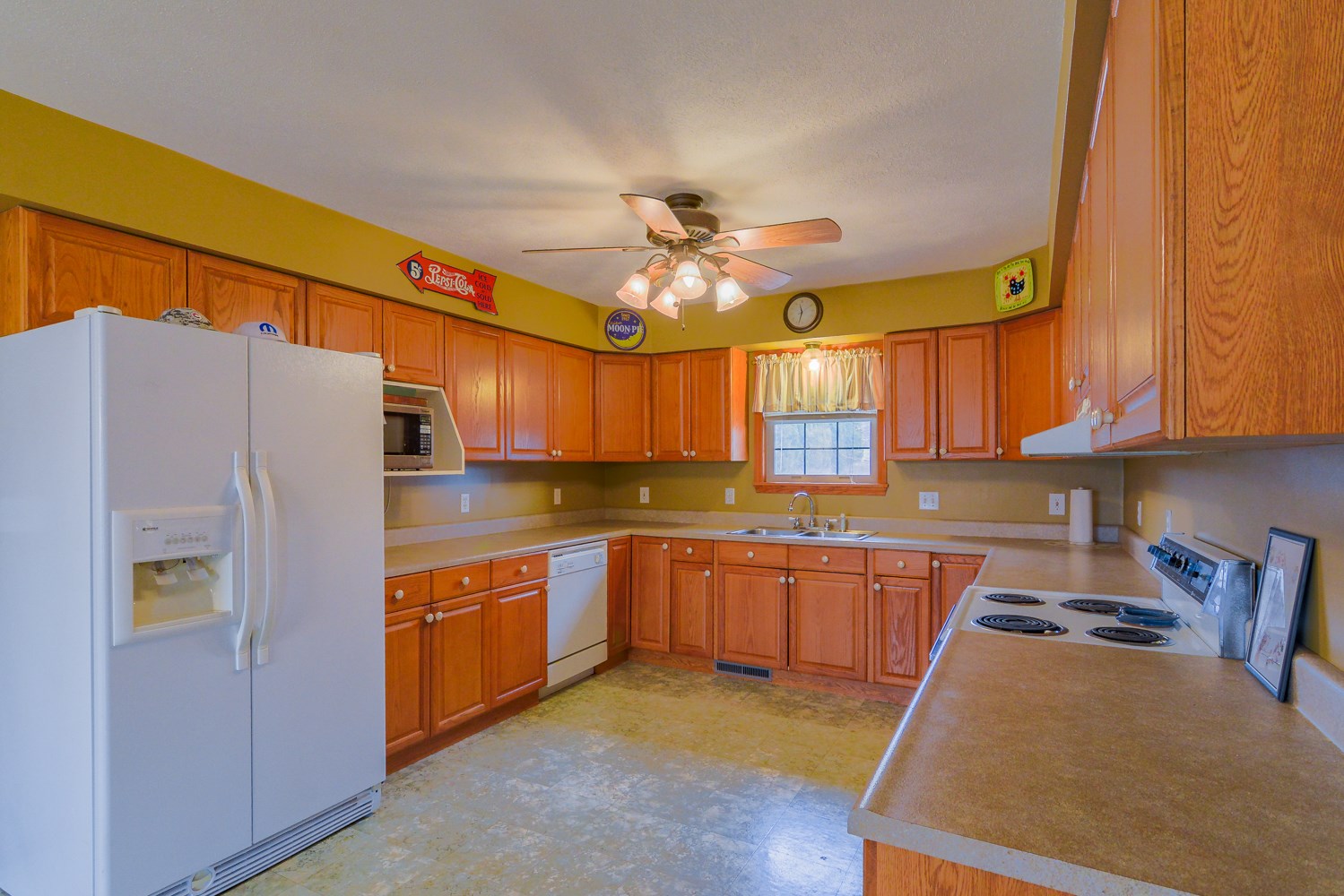 6401 Marrs Manor Road Mount Vernon, IN 47620 - Photo 9 of 32 Gallery Image 9