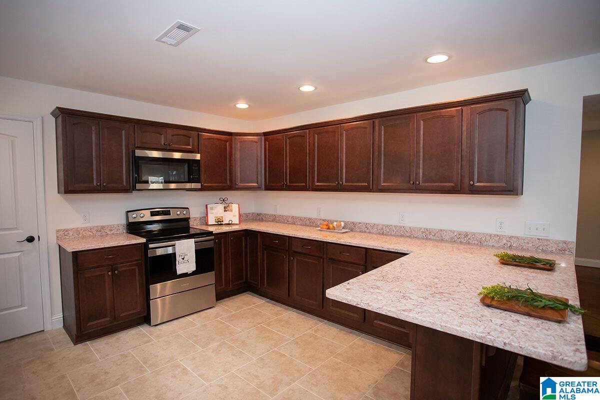 306 Meadowview Circle Clanton, AL 35045 - Photo 5 of 31