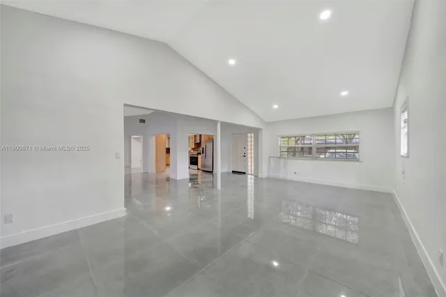 $5,990 | 840 Northeast 182nd Street, North Miami Beach, FL 33162