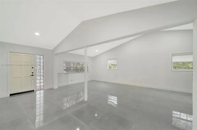 $5,990 | 840 Northeast 182nd Street, North Miami Beach, FL 33162