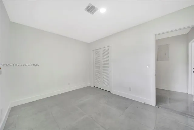 $5,990 | 840 Northeast 182nd Street, North Miami Beach, FL 33162