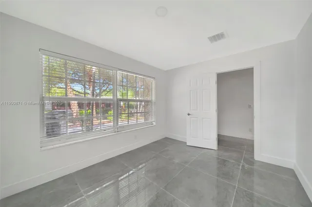 $5,990 | 840 Northeast 182nd Street, North Miami Beach, FL 33162