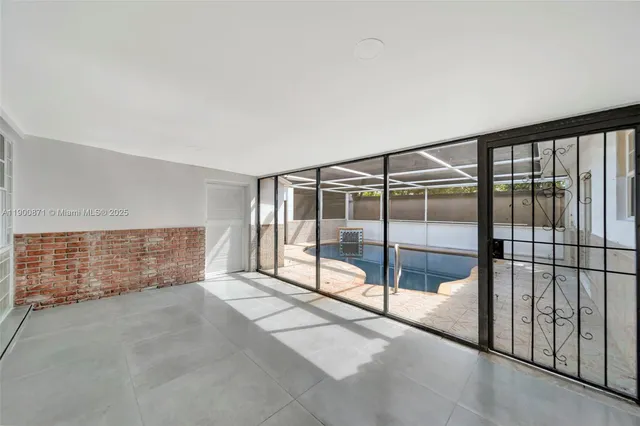 $5,990 | 840 Northeast 182nd Street, North Miami Beach, FL 33162