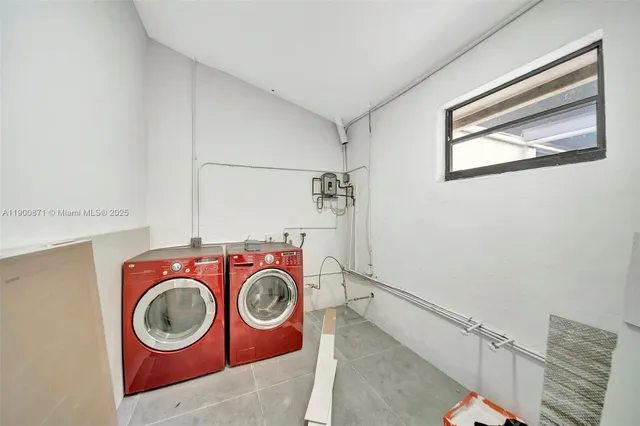 $5,990 | 840 Northeast 182nd Street, North Miami Beach, FL 33162