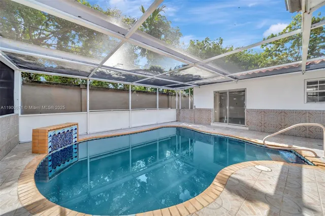 $5,990 | 840 Northeast 182nd Street, North Miami Beach, FL 33162