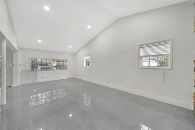 $5,990 | 840 Northeast 182nd Street, North Miami Beach, FL 33162