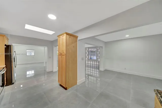 $5,990 | 840 Northeast 182nd Street, North Miami Beach, FL 33162