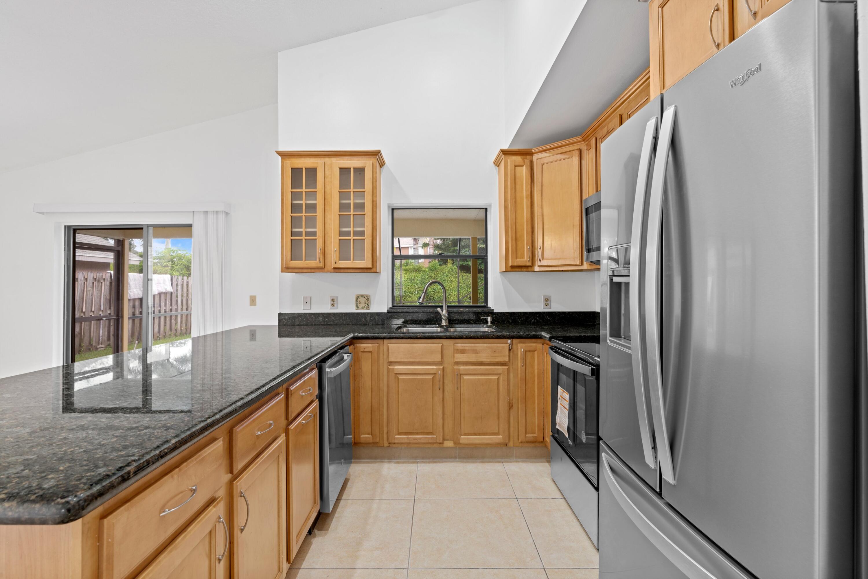 22610 Sea Bass Drive Boca Raton, FL 33428 - Photo 6 of 28 Kitchen