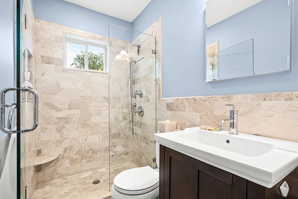 296 Linden Street Wellesley, MA 02481 - Photo 19 of 35