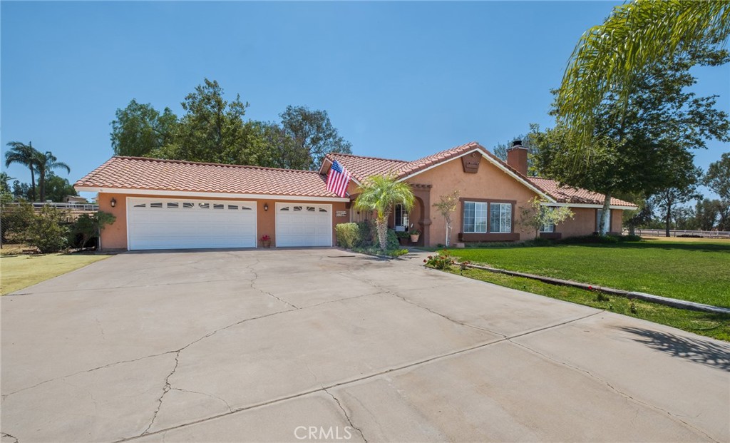 23093 Miners Road Perris, CA 92570 - Photo 3 of 19