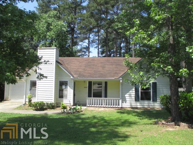 10375 Candlelight Road Jonesboro, GA 30238 - Photo 1 of 1 a view of a house with a yard