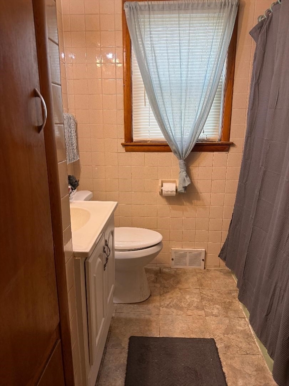 228 Acrebrook Road Springfield, MA 01129 - Photo 20 of 37