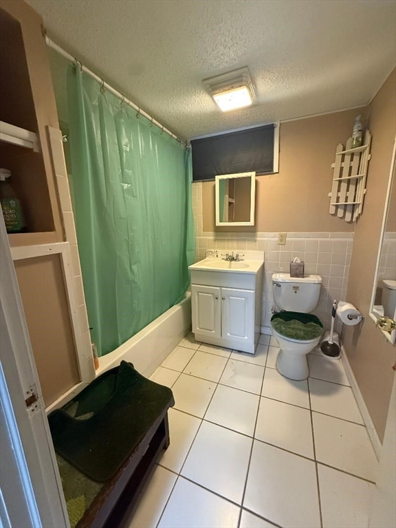 228 Acrebrook Road Springfield, MA 01129 - Photo 25 of 37