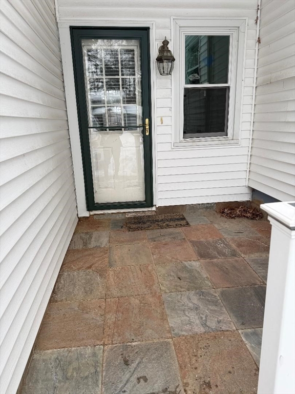 228 Acrebrook Road Springfield, MA 01129 - Photo 4 of 37