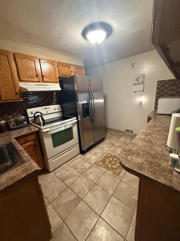 228 Acrebrook Road Springfield, MA 01129 - Photo 5 of 37