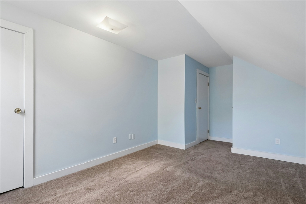 365 Clark Street Gardner, MA 01440 - Photo 29 of 40