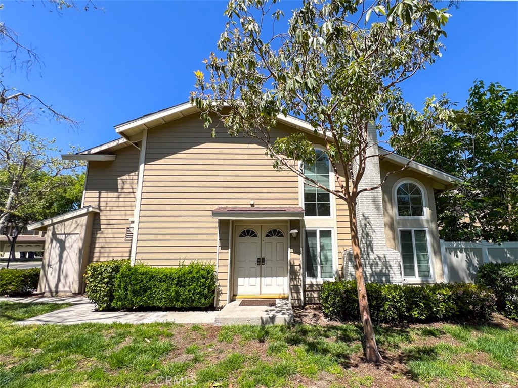 26455 Dunsmore, Unit 4 Lake Forest, CA 92630 - Photo 3 of 22