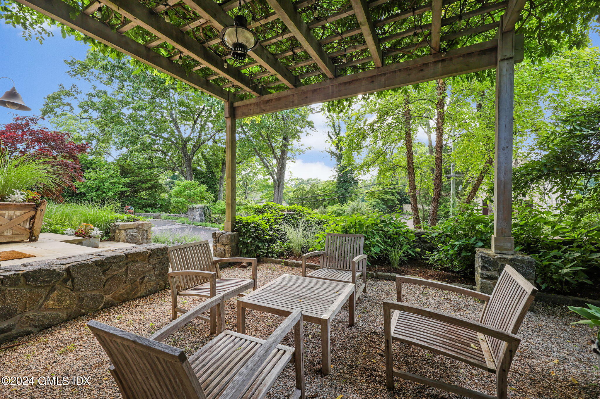 27 Cognewaugh Road Cos Cob, CT 06807 - Photo 27 of 35 8-web-or-mls-27-cognewaugh-rd