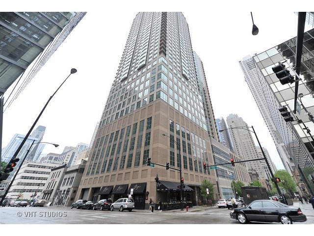 2 East Erie Street, Unit 3303 Chicago, IL 60611 - Photo 1 of 21