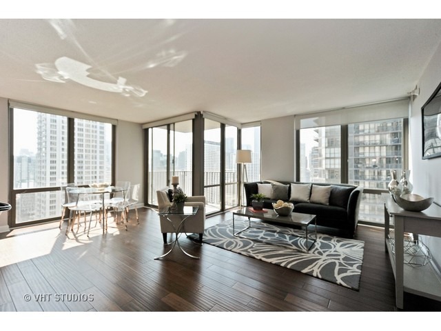 2 East Erie Street, Unit 3303 Chicago, IL 60611 - Photo 2 of 21