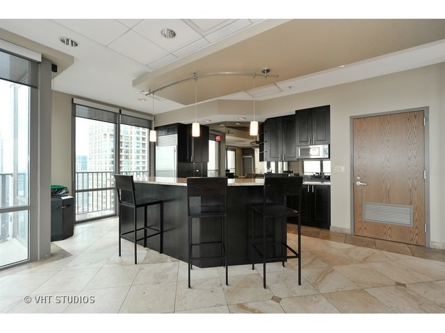 2 East Erie Street, Unit 3303 Chicago, IL 60611 - Photo 19 of 21