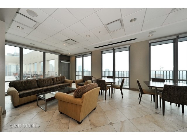 2 East Erie Street, Unit 3303 Chicago, IL 60611 - Photo 20 of 21
