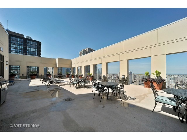 2 East Erie Street, Unit 3303 Chicago, IL 60611 - Photo 21 of 21