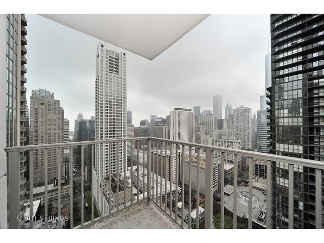 2 East Erie Street, Unit 3303 Chicago, IL 60611 - Photo 4 of 21