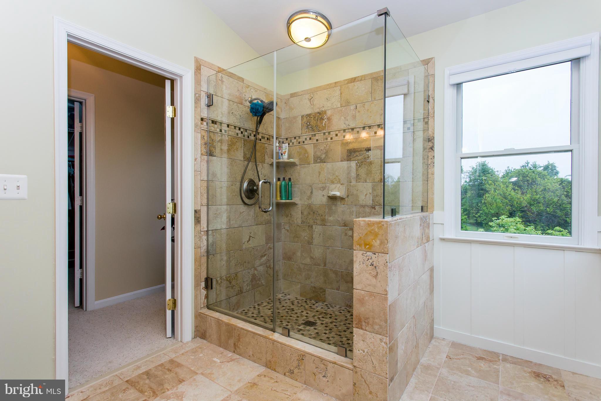 5700 Hunt Ridge Court Broad Run, VA 20137 - Photo 10 of 30 Bath (Master)