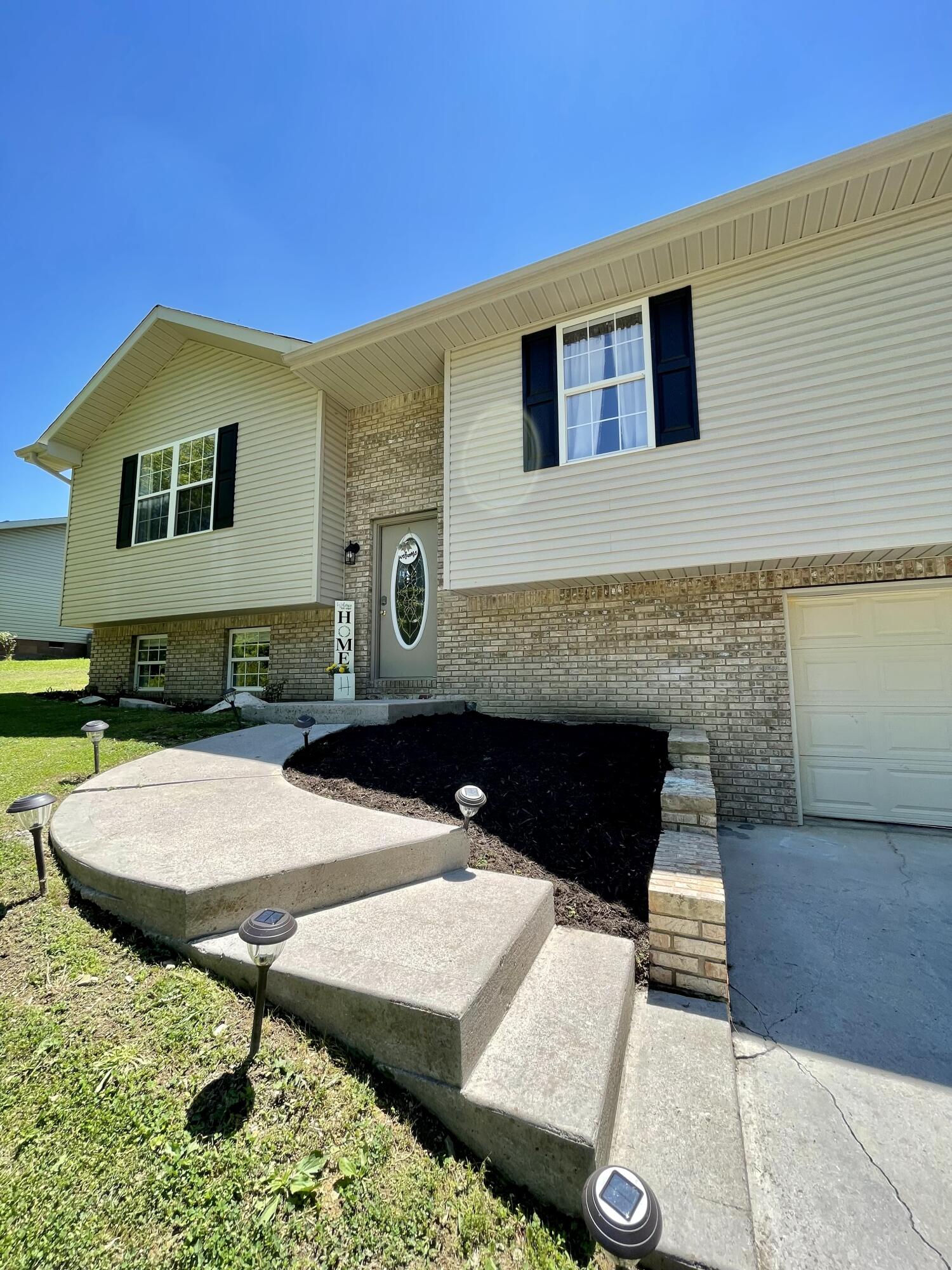 360 Murphy Mill Road Tazewell, TN 37879 - Photo 2 of 31 85AC8C81-430B-4C80-A706-67D6864C9239