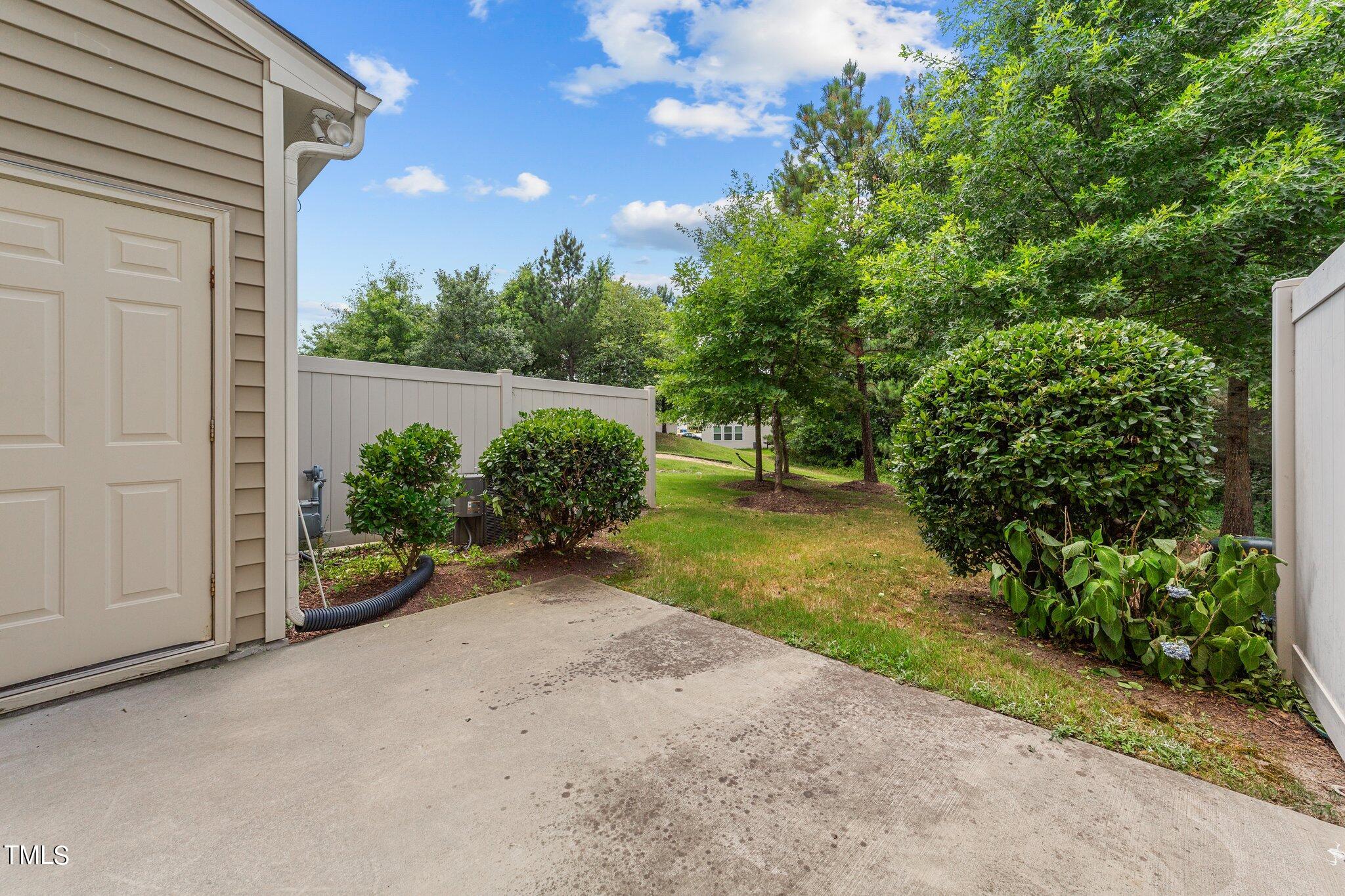 167 Token House Road Durham, NC 27703 - Photo 29 of 43 54-web-or-mls-VB4A9549