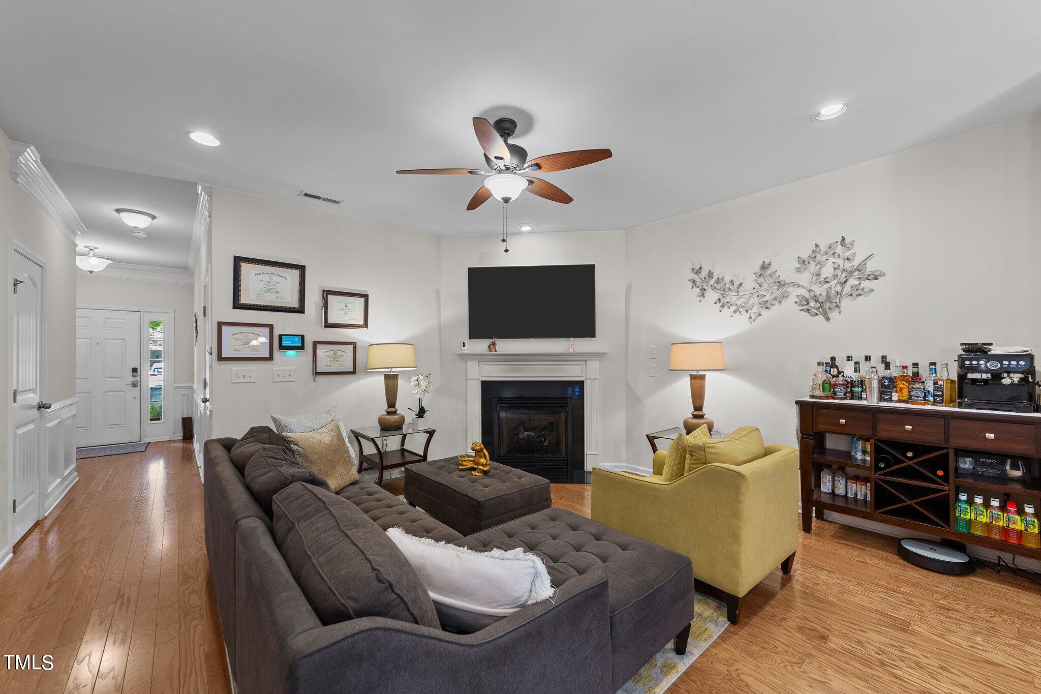167 Token House Road Durham, NC 27703 - Photo 3 of 43 24-web-or-mls-VB4A9418
