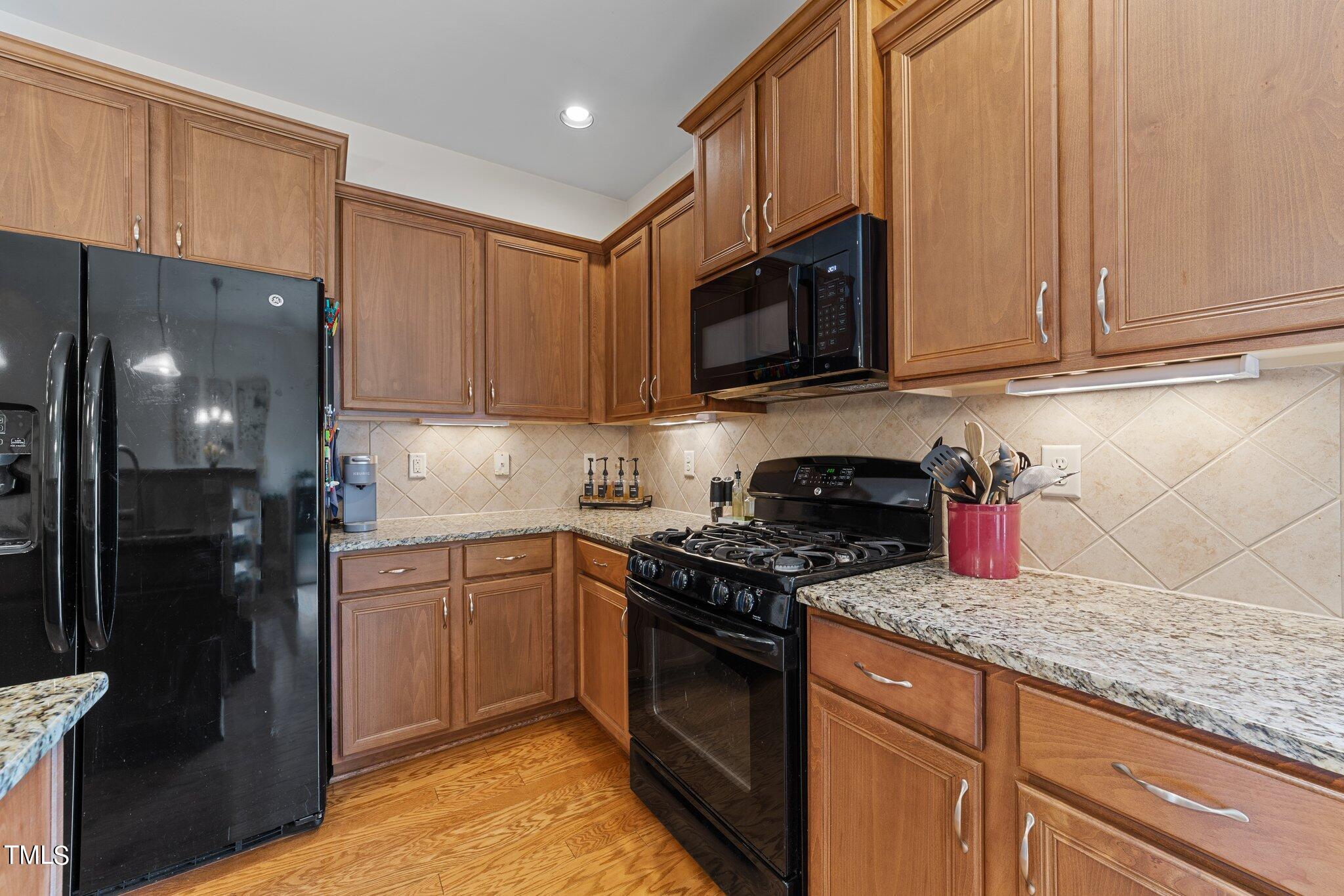 167 Token House Road Durham, NC 27703 - Photo 8 of 43 34-web-or-mls-VB4A9460