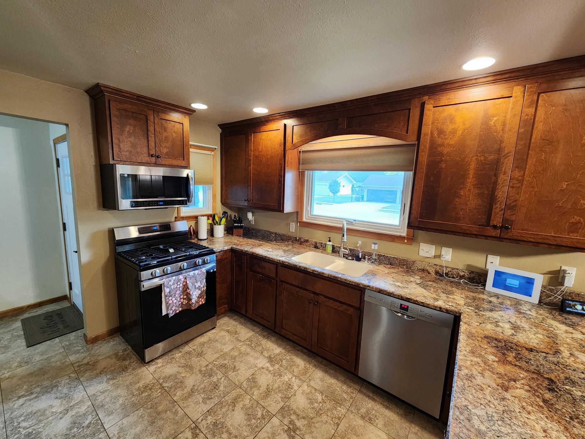 1105 5th Avenue Southwest Pipestone, MN 56164 - Photo 17 of 37
