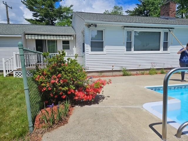 68 Robinson Road Nashua, NH 03060 - Photo 3 of 54