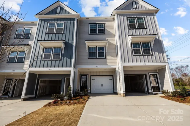 $319,900 | 3108 Butler Hl Drive, Matthews, NC 28105