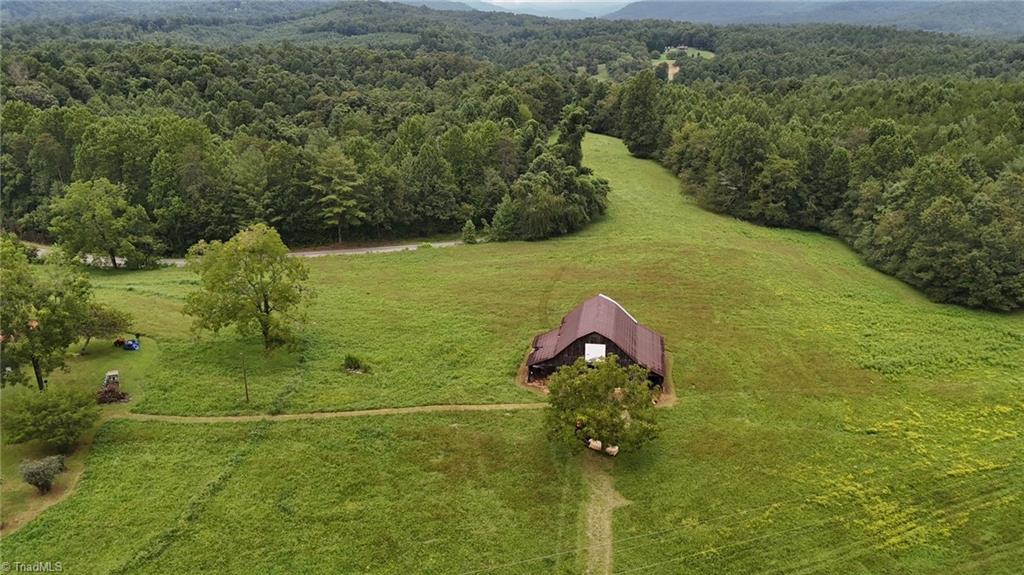 3450 Sparta Road North Wilkesboro, NC 28659 - Photo 11 of 11 Barn and Acreage