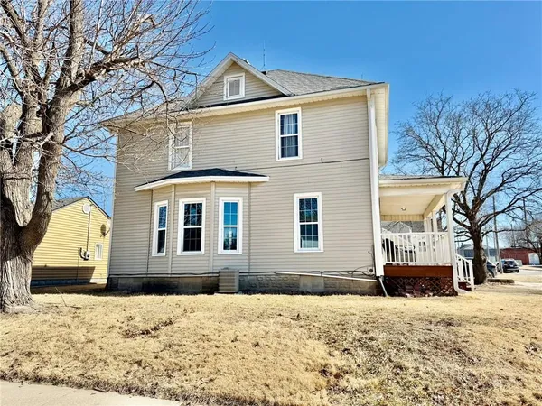 $189,000 | 321 West 5th Street, Maryville, MO 64468