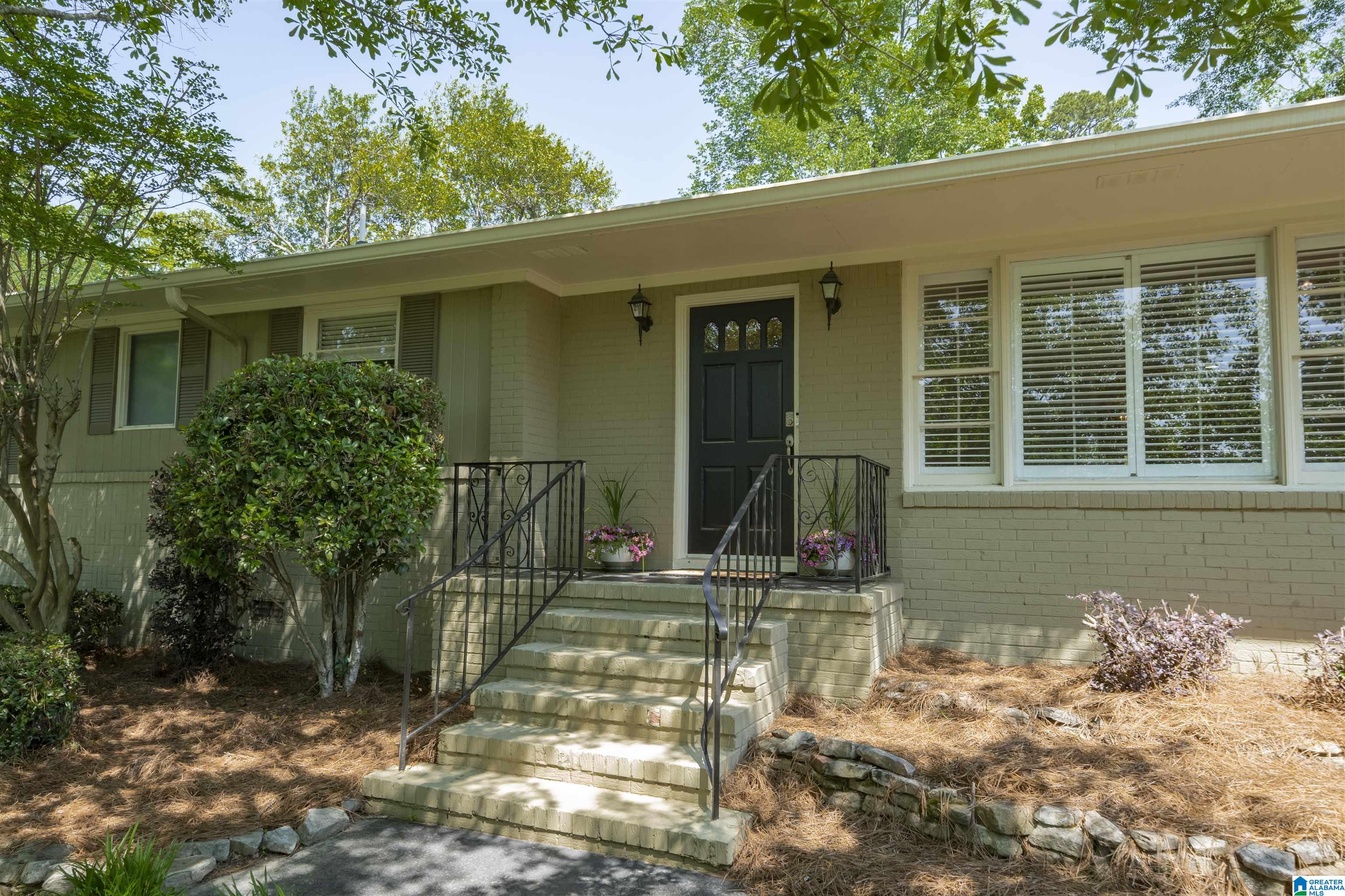 1856 Southwood Road Birmingham, AL 35216 - Photo 3 of 58