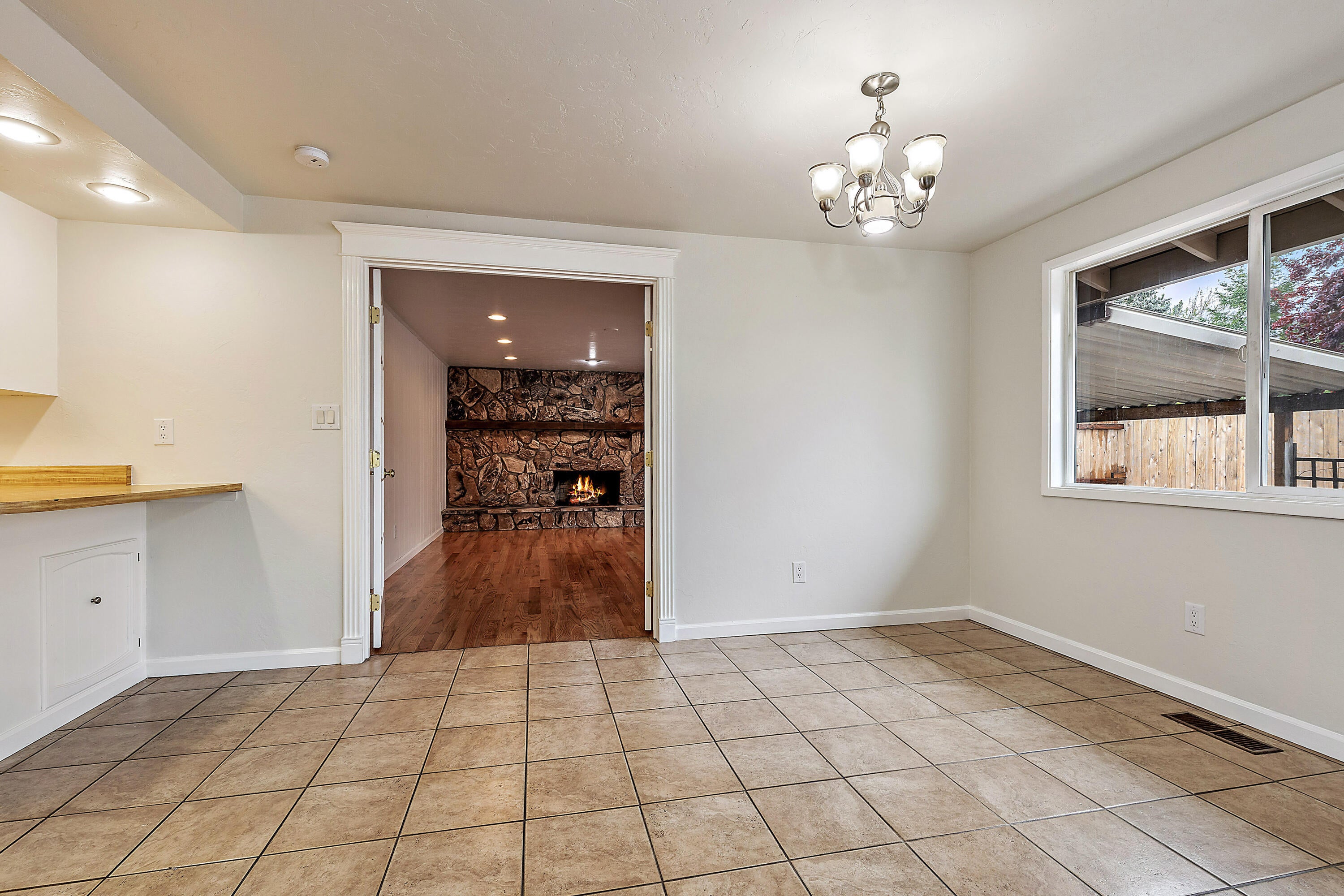 1589 Springbrook Road Medford, OR 97504 - Photo 23 of 46 SR(23)