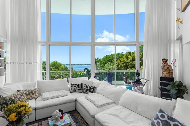 $16,500 | 2127 Brickell Avenue, Unit 503, Miami, FL 33129