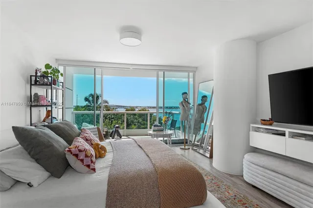 $16,500 | 2127 Brickell Avenue, Unit 503, Miami, FL 33129