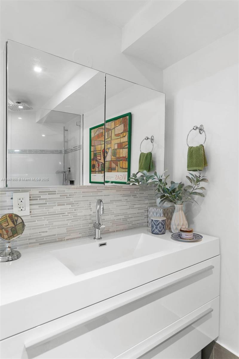 2127 Brickell Avenue, Unit 503 Miami, FL 33129 - Photo 16 of 31