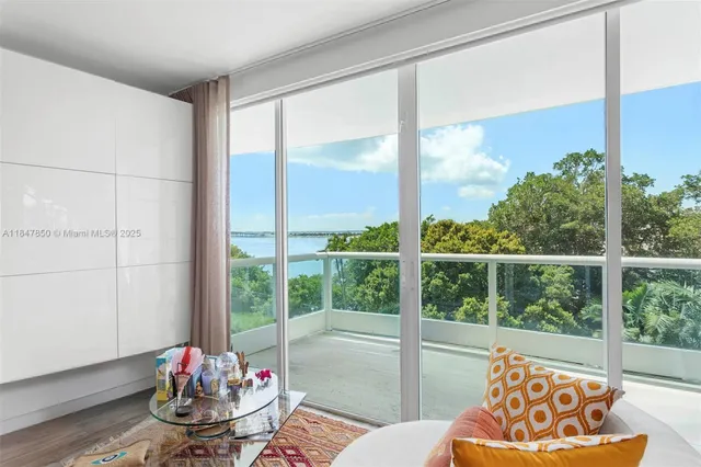 $16,500 | 2127 Brickell Avenue, Unit 503, Miami, FL 33129