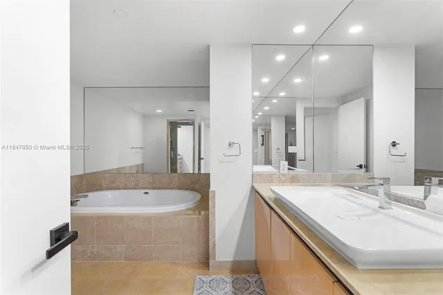 $16,500 | 2127 Brickell Avenue, Unit 503, Miami, FL 33129