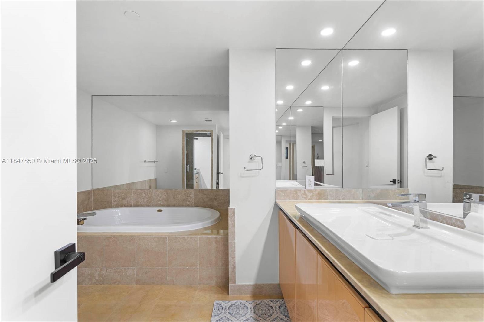 2127 Brickell Avenue, Unit 503 Miami, FL 33129 - Photo 20 of 31