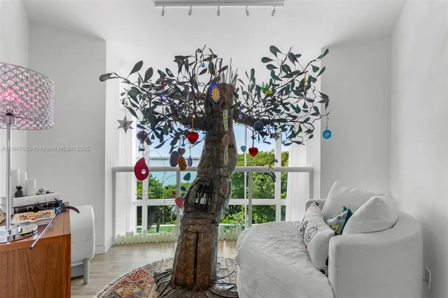 $16,500 | 2127 Brickell Avenue, Unit 503, Miami, FL 33129