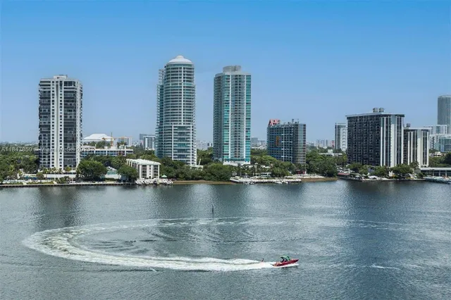 $16,500 | 2127 Brickell Avenue, Unit 503, Miami, FL 33129