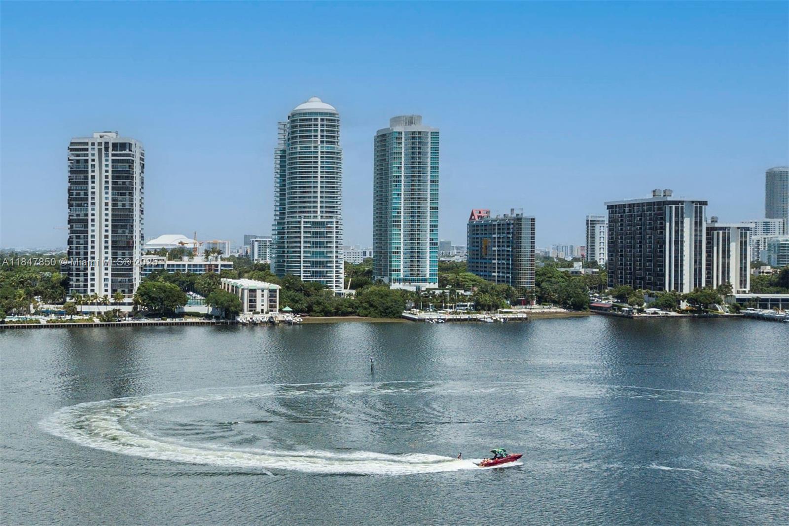 2127 Brickell Avenue, Unit 503 Miami, FL 33129 - Photo 30 of 31