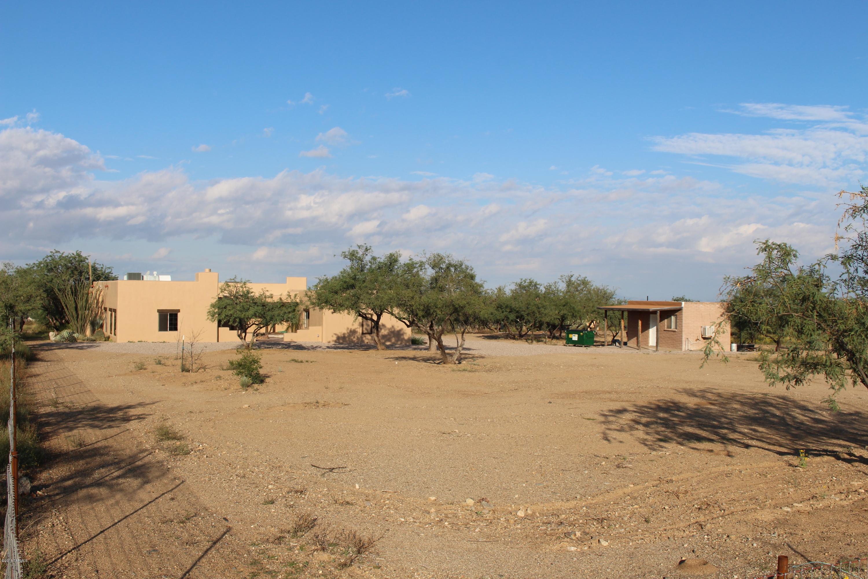 475 North Davidson Road Vail, AZ 85641 - Photo 3 of 48